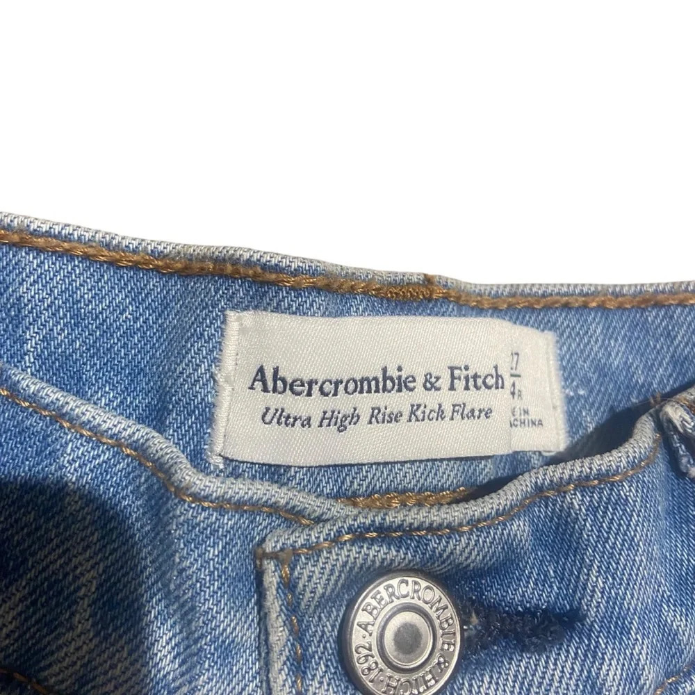 Abercrombie & Fitch jeans - Picture 7 of 9
